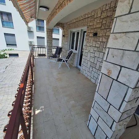 L Appartement *